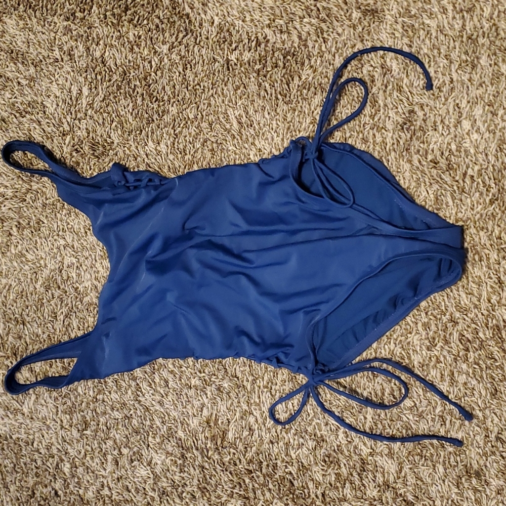 Time and Tru one piece bathing suit